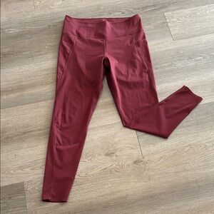 Uniqlo AIRism Burgundy Leggings
